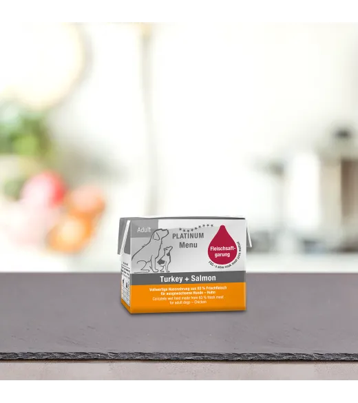 1/1 karton Lille PLATINUM Menu Kalkun og Laks 12 x 90 gram PLATINUM MENU KALKUN OG LAKS er et vådfoder af de bedste stykker af f 1/1 karton Lille PLATINUM Menu Kalkun og Laks 12 x 90 gram PLATINUM MENU KALKUN OG LAKS er et vådfoder af de bedste stykker af f
